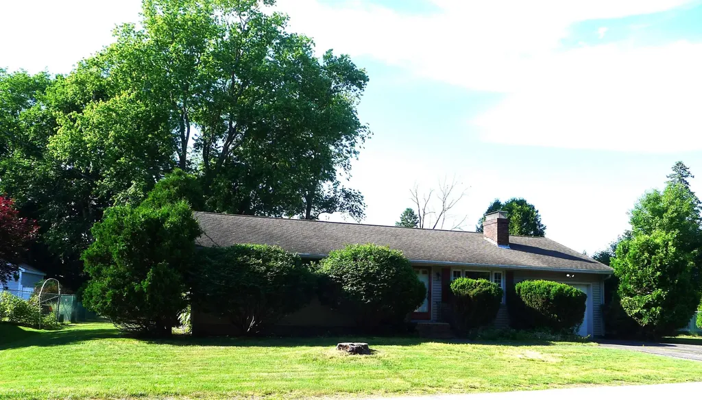 16 Grandview Terrace North Hampton NH 03862