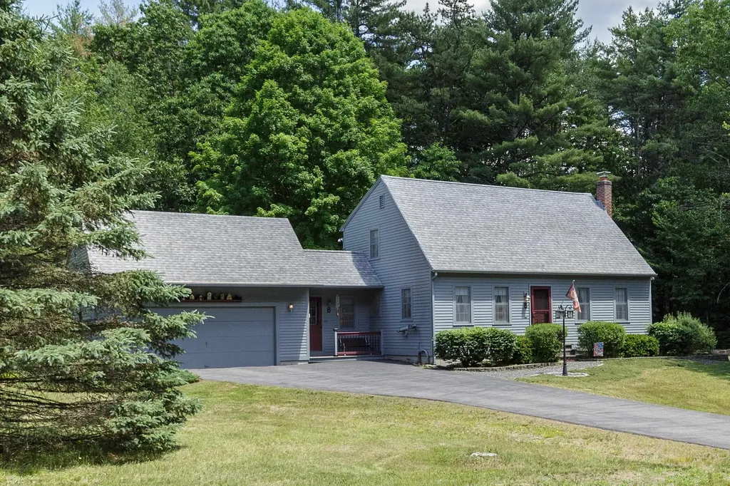 8 Freedom Acres Drive Concord NH 03301