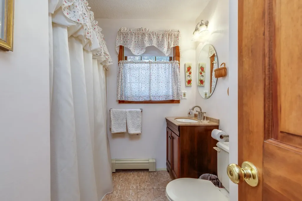 8 Freedom Acres Drive Concord NH 03301