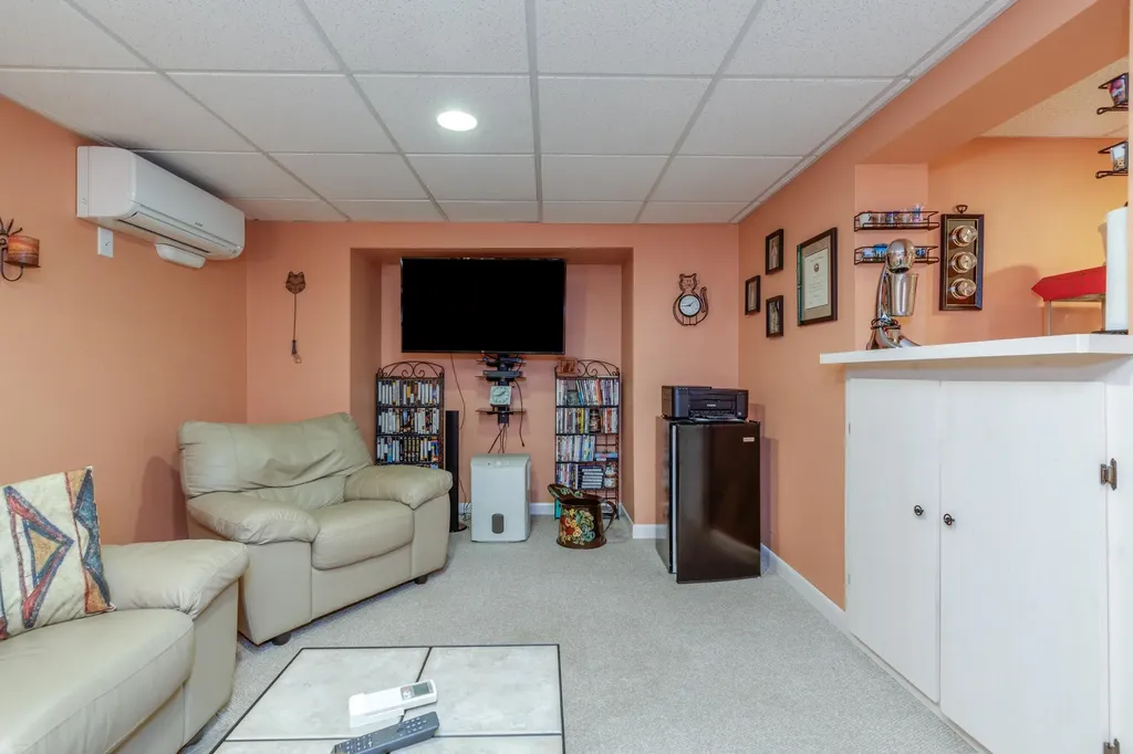 8 Freedom Acres Drive Concord NH 03301