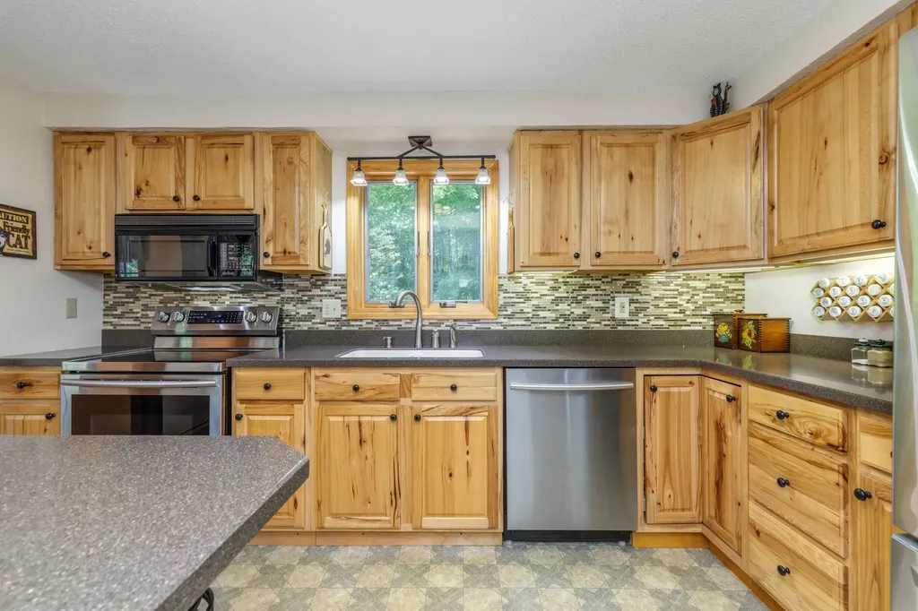 8 Freedom Acres Drive Concord NH 03301