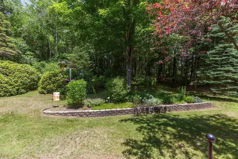 8 Freedom Acres Drive Concord NH 03301
