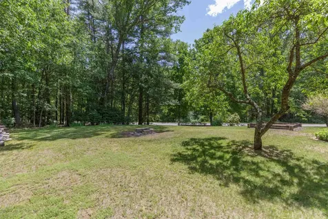 8 Freedom Acres Drive Concord NH 03301