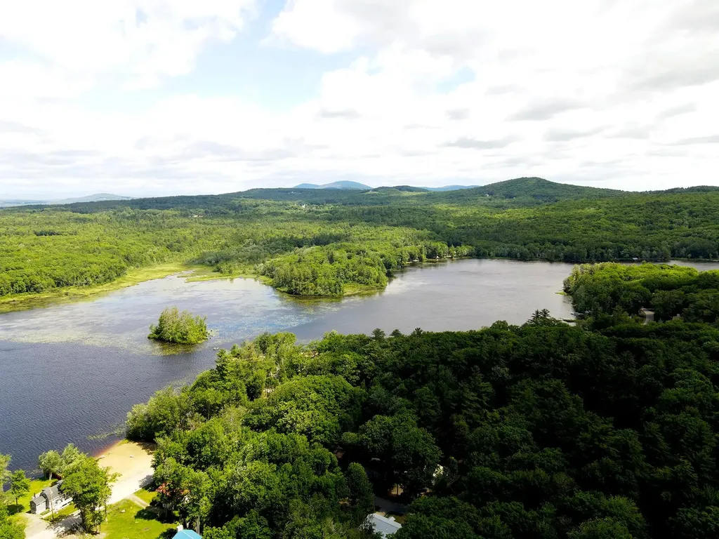 Tm 132 L 91 Buck Lane Gilmanton NH 03237