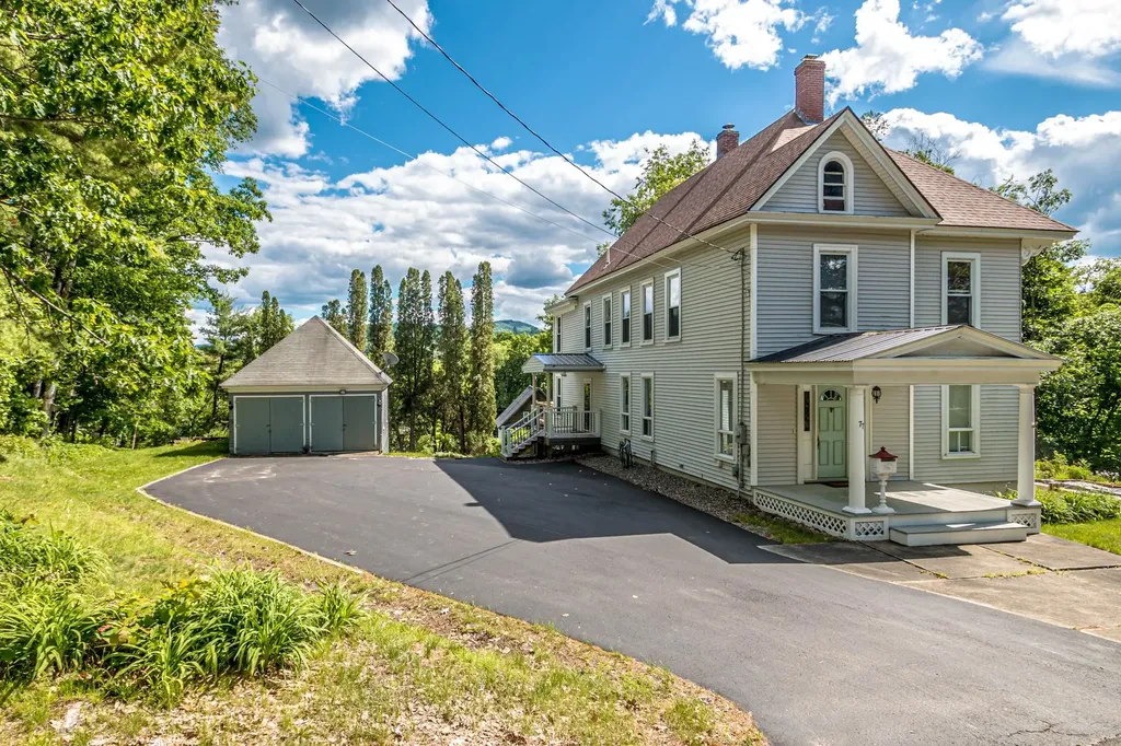 77 Bunker Hill Street Lancaster NH 03584