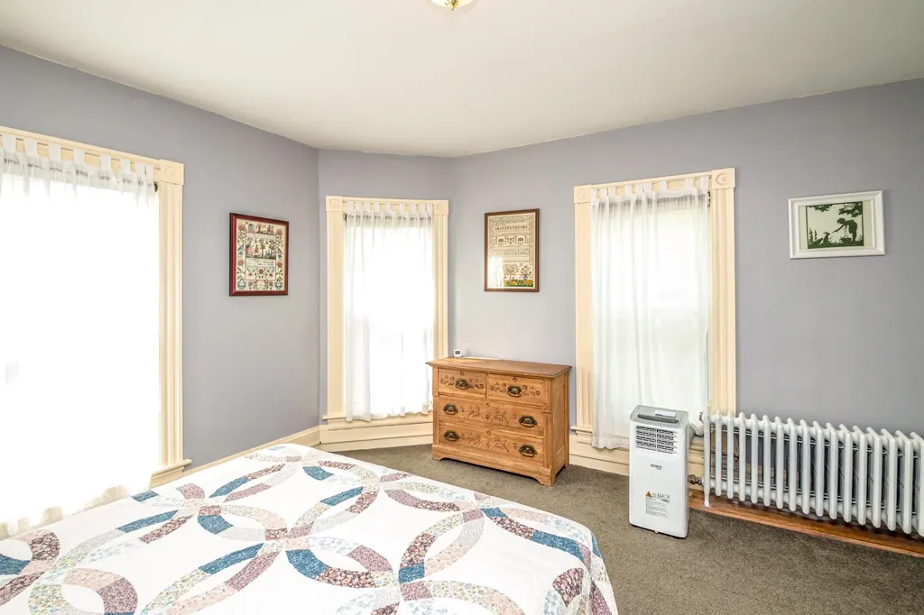 77 Bunker Hill Street Lancaster NH 03584