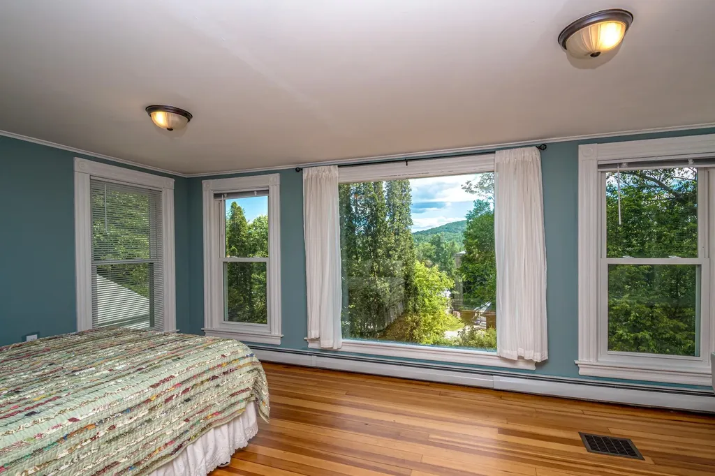 77 Bunker Hill Street Lancaster NH 03584