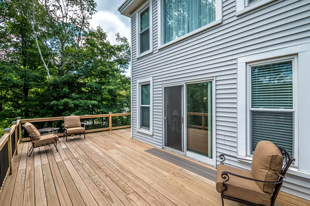77 Bunker Hill Street Lancaster NH 03584