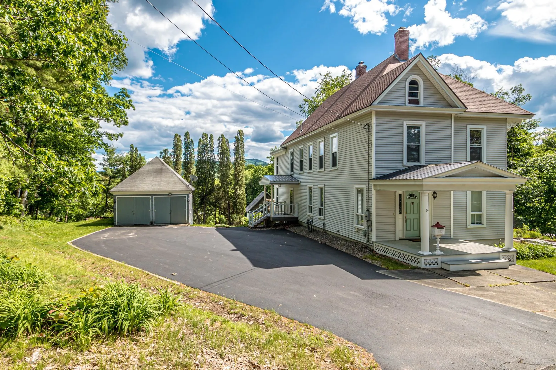 77 Bunker Hill Street Lancaster NH 03584