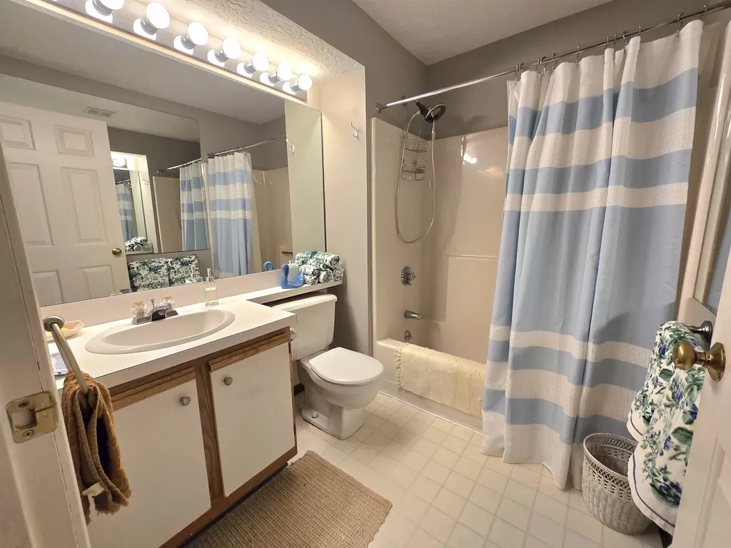 19 Saco Street Conway NH 03813