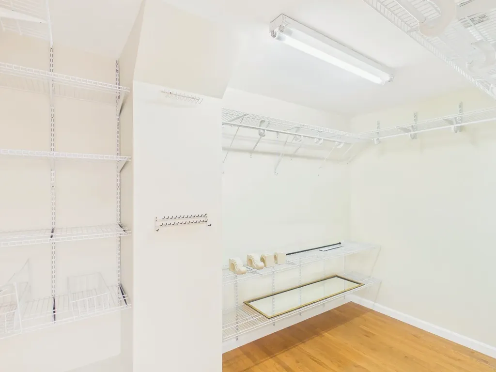 29 Burnside Street Nashua NH 03064