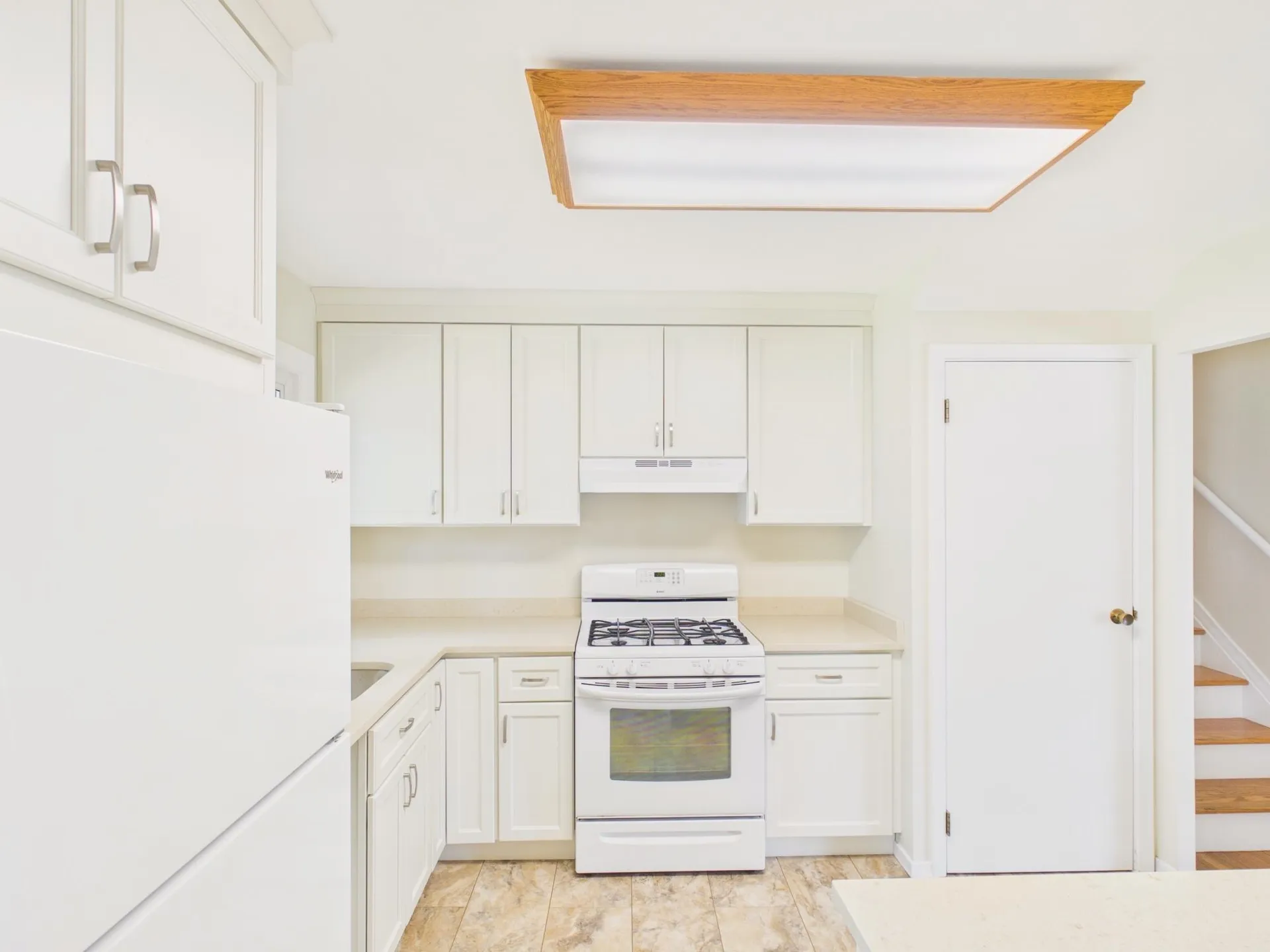 29 Burnside Street Nashua NH 03064