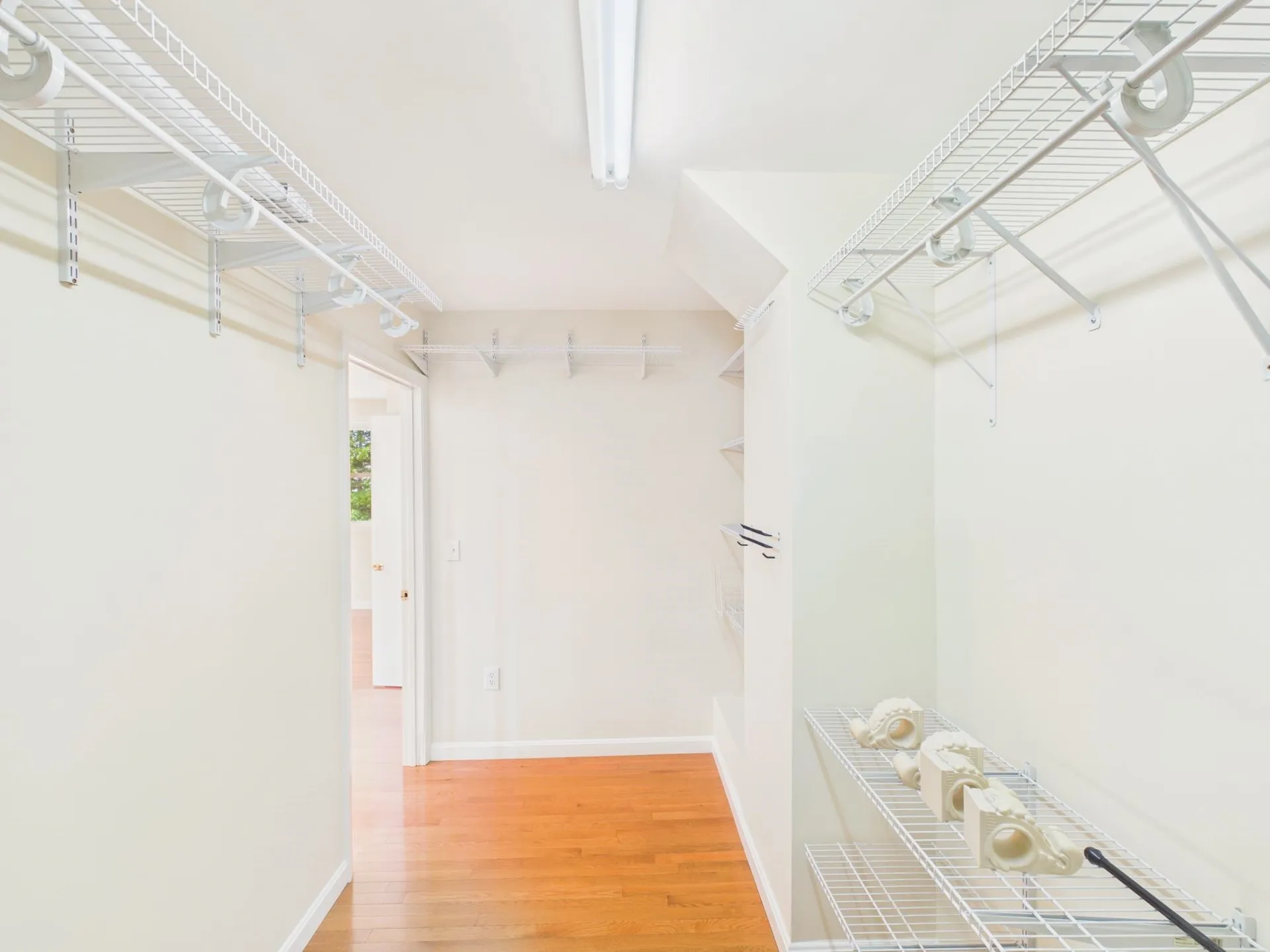 29 Burnside Street Nashua NH 03064