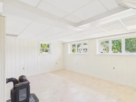 29 Burnside Street Nashua NH 03064