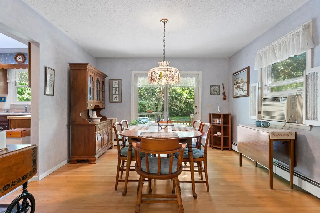 10 Logwood Circle Essex VT 05452