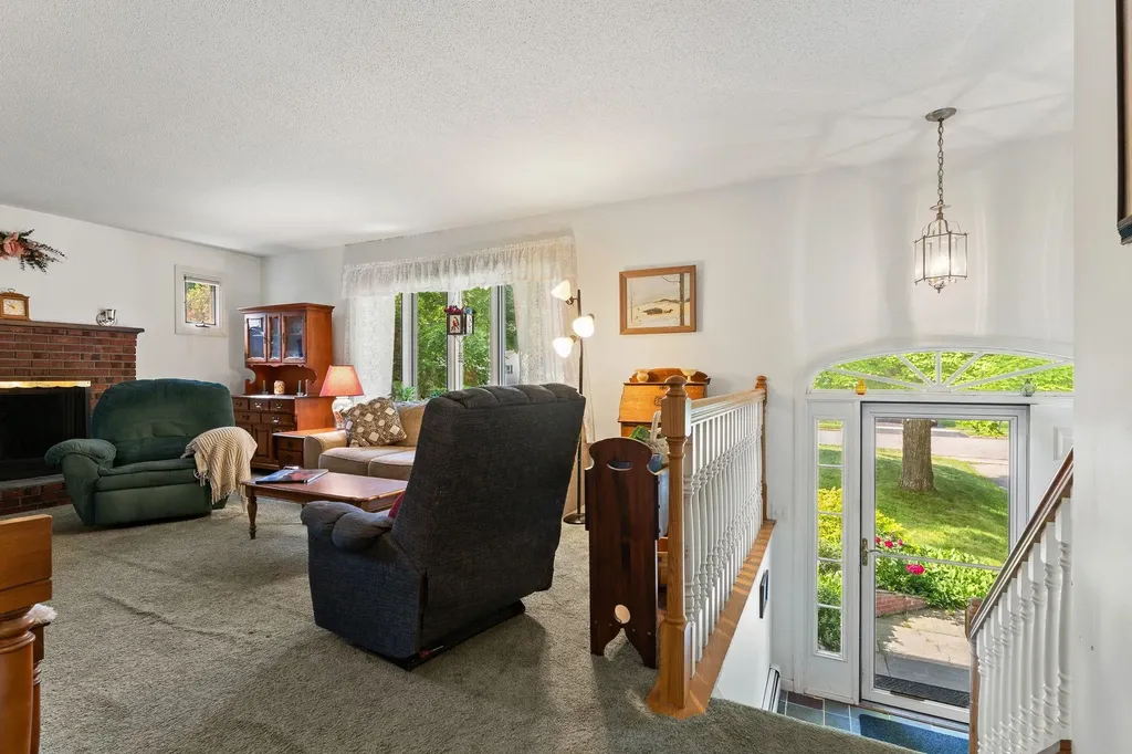 10 Logwood Circle Essex VT 05452