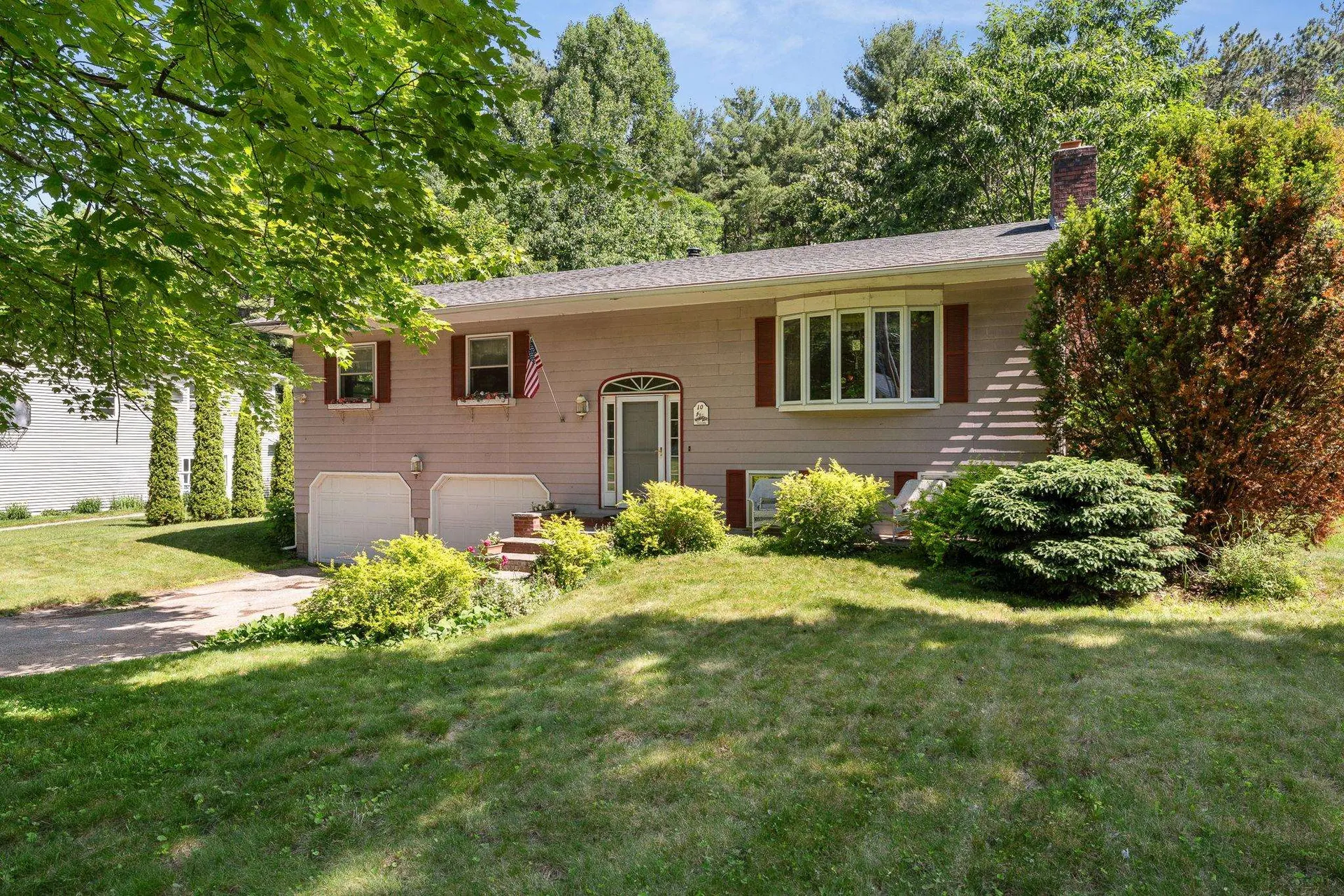 10 Logwood Circle Essex VT 05452
