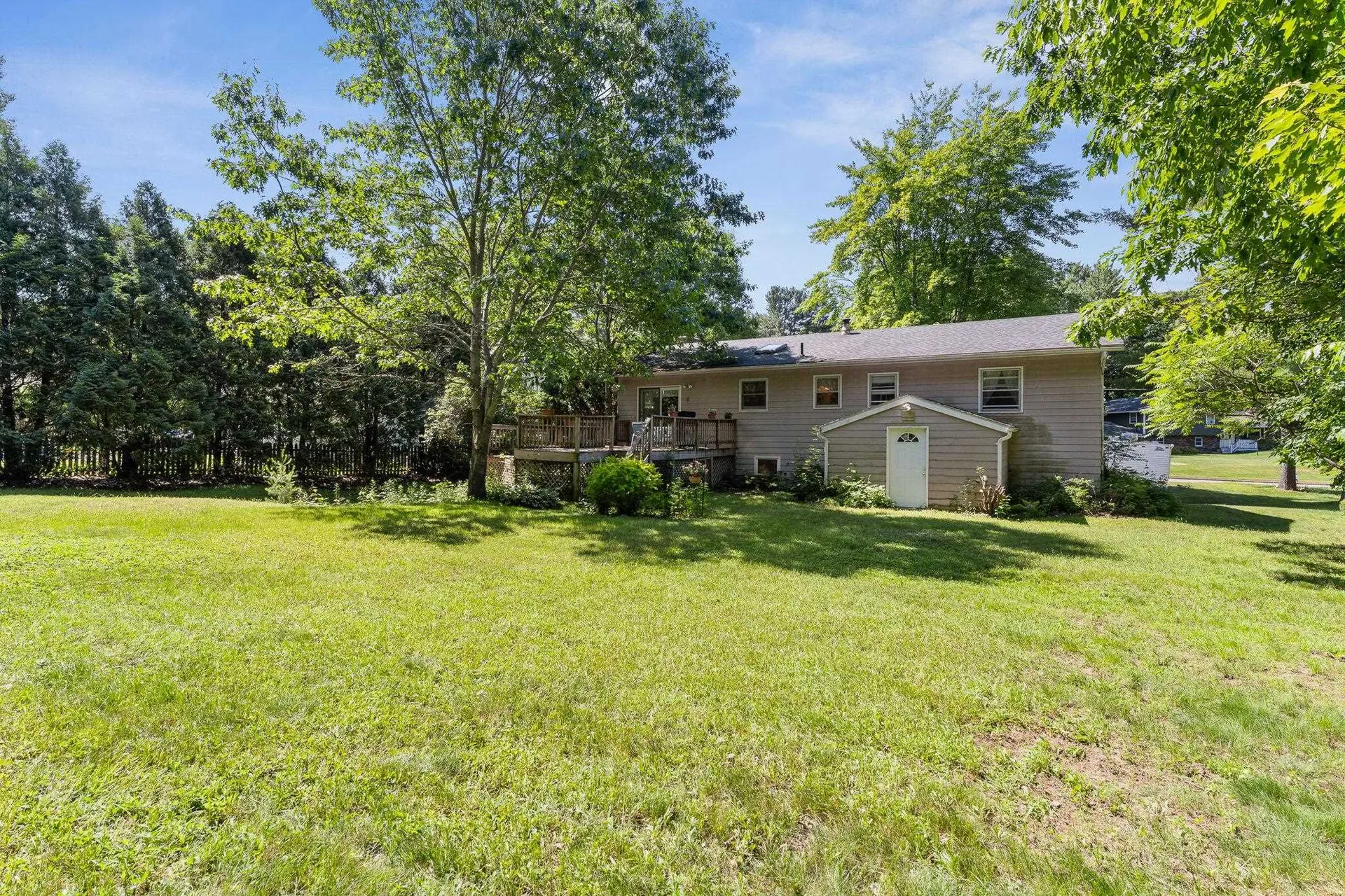 10 Logwood Circle Essex VT 05452