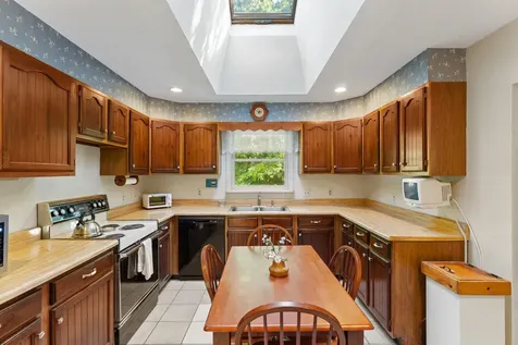 10 Logwood Circle Essex VT 05452