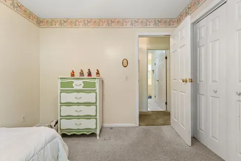 10 Logwood Circle Essex VT 05452
