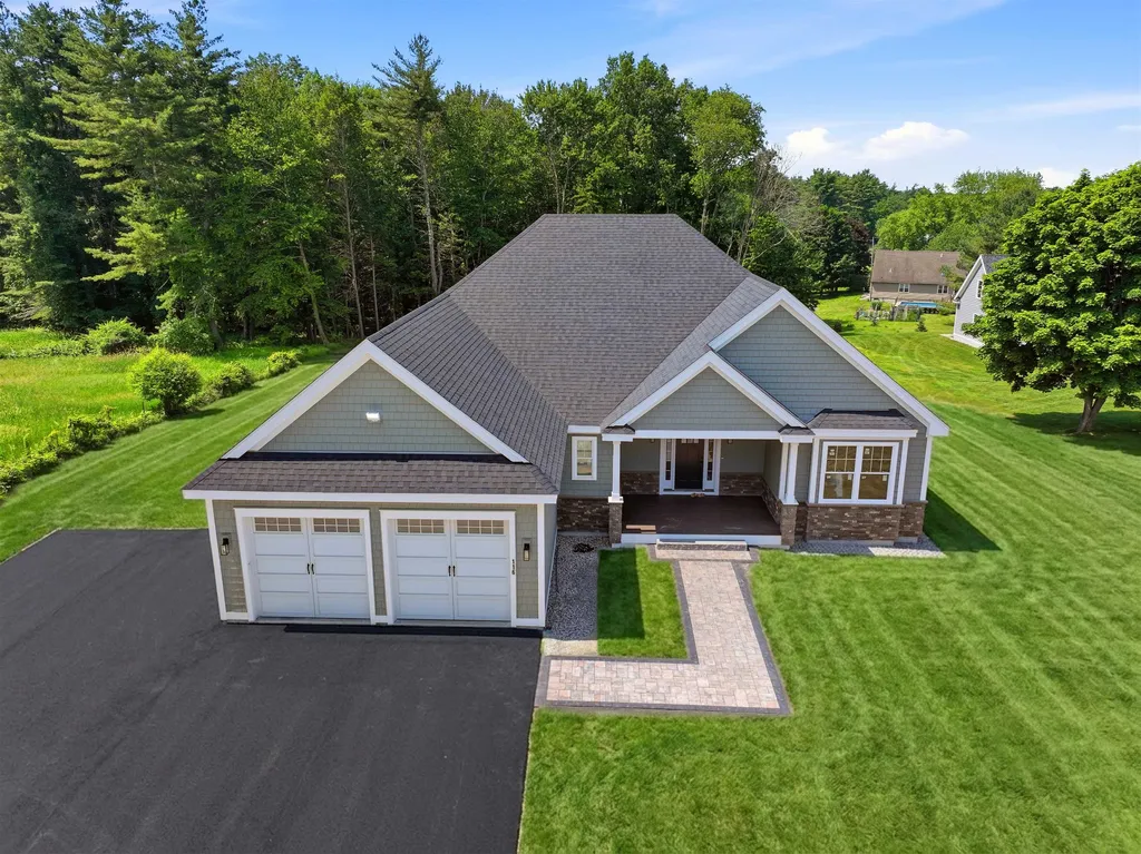 116 Winnicutt Road Stratham NH 03885