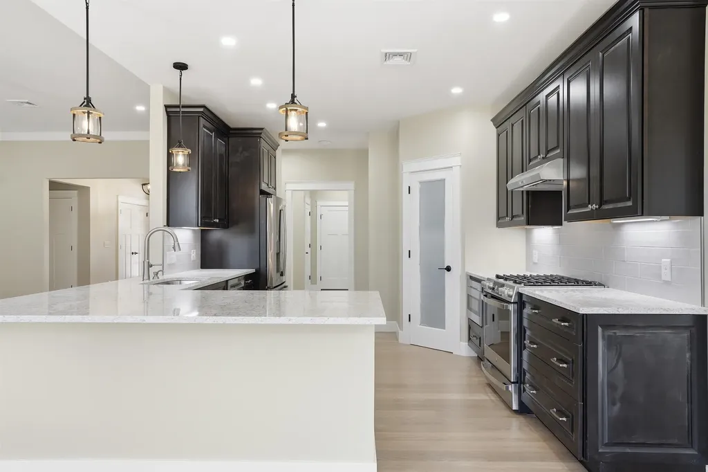 116 Winnicutt Road Stratham NH 03885