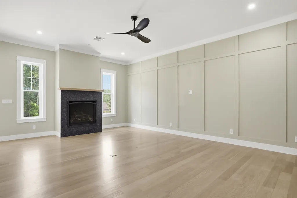 116 Winnicutt Road Stratham NH 03885