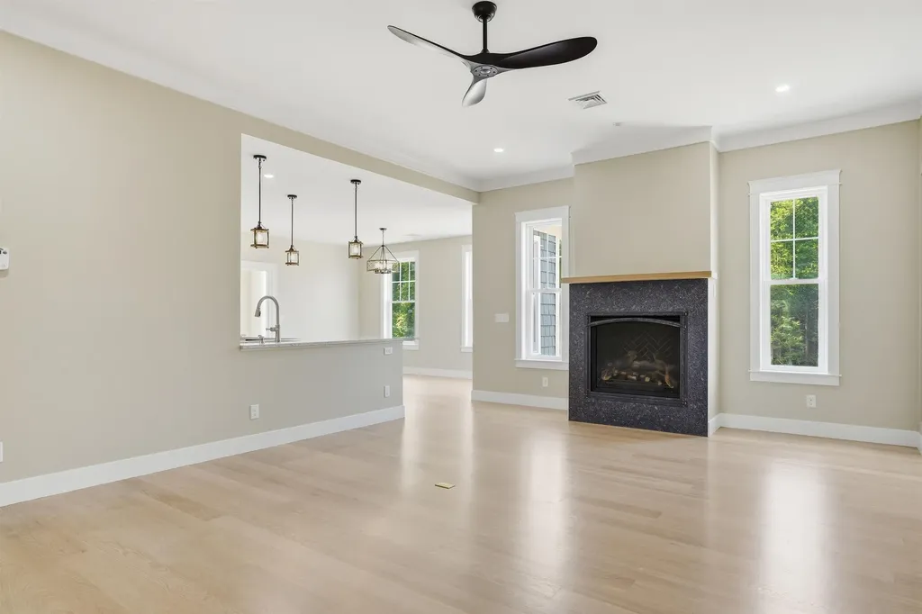 116 Winnicutt Road Stratham NH 03885