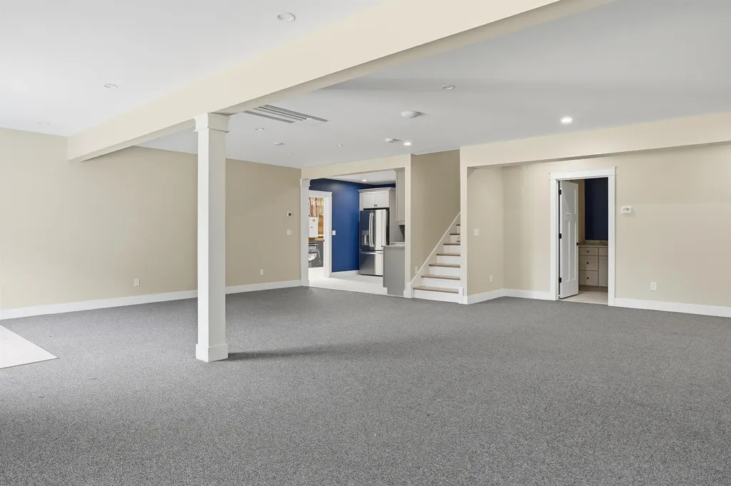 116 Winnicutt Road Stratham NH 03885
