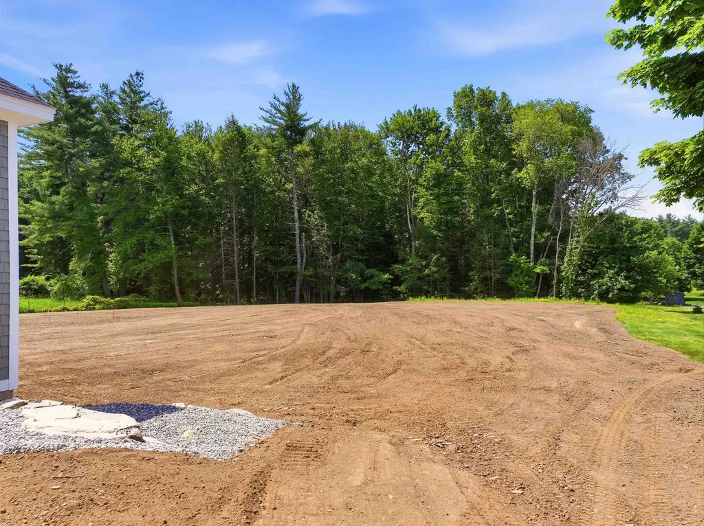 116 Winnicutt Road Stratham NH 03885