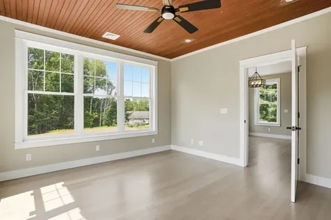 116 Winnicutt Road Stratham NH 03885