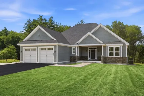 116 Winnicutt Road Stratham NH 03885