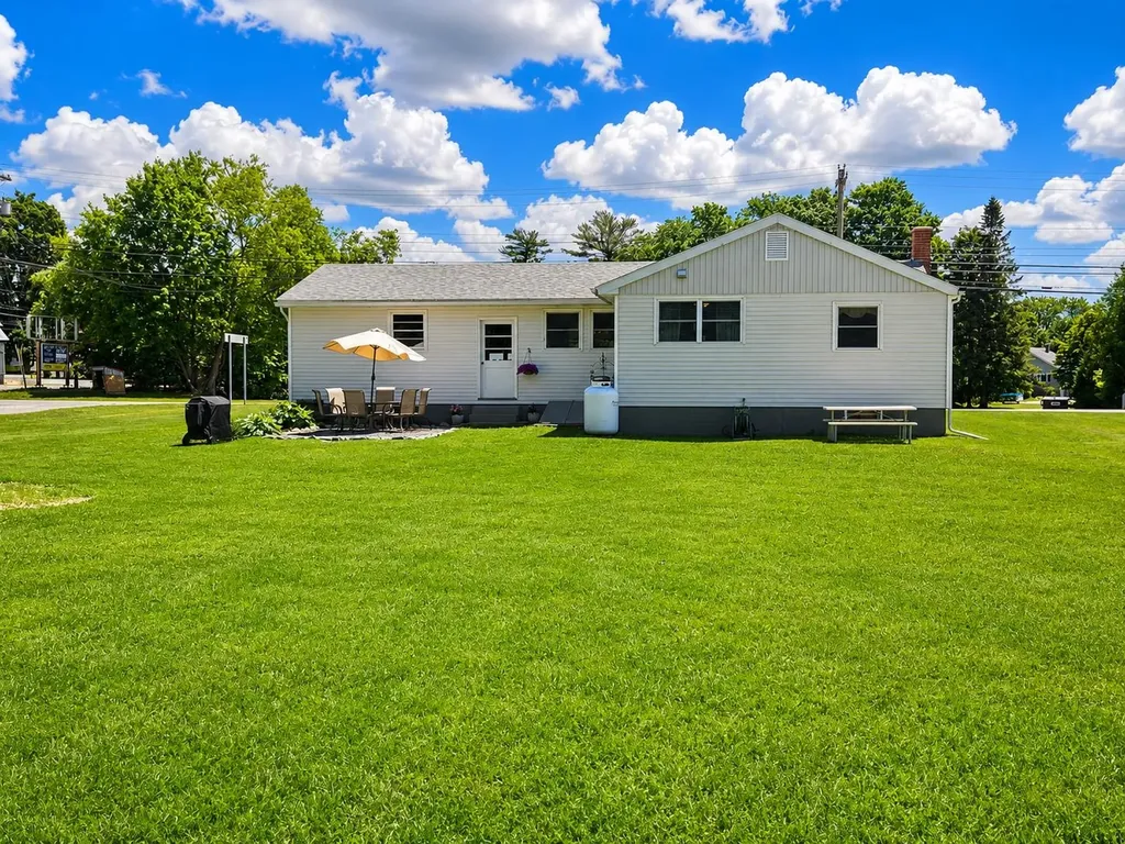 3174 Us Route 5 Derby VT 05829