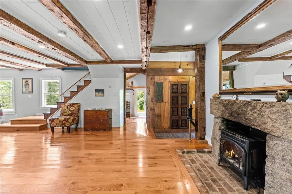 488 Beach Road Elmore VT 05661