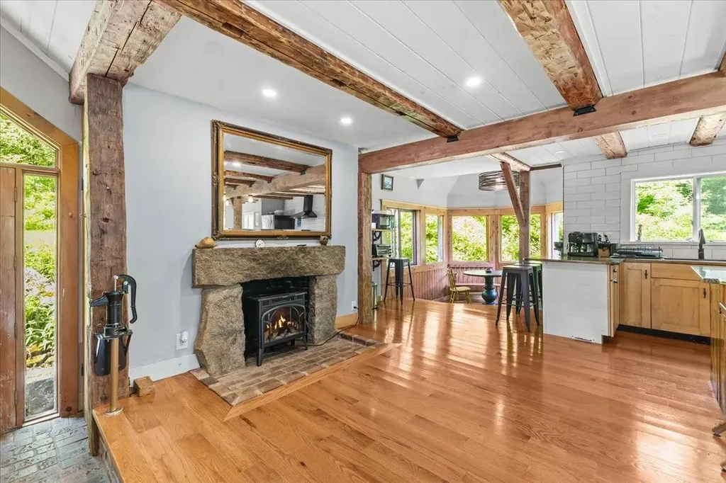 488 Beach Road Elmore VT 05661