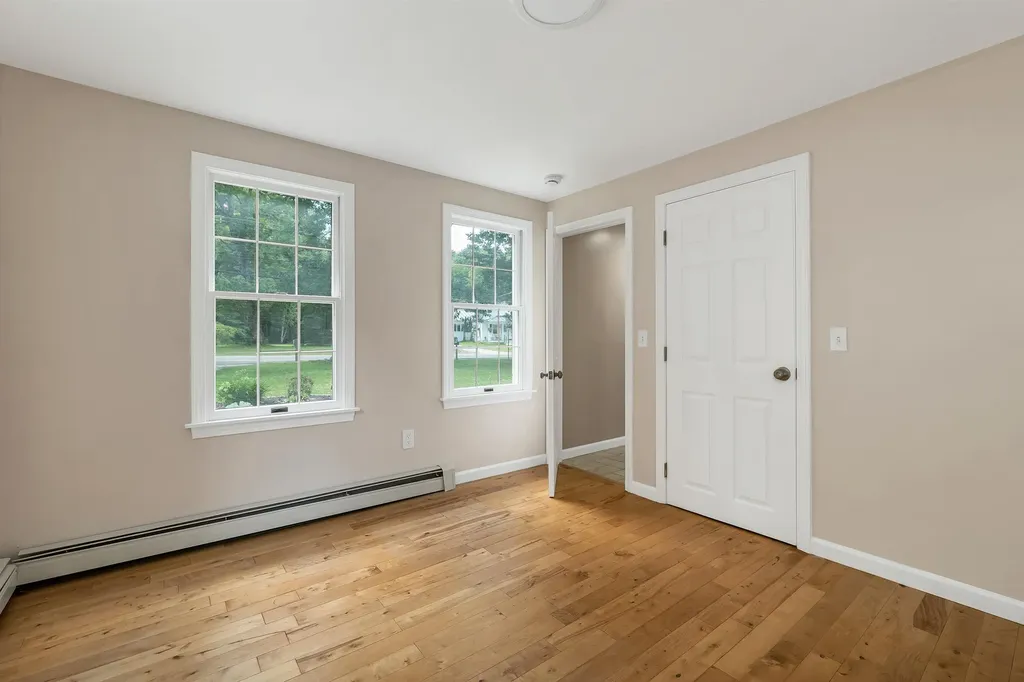 527 North Main Street Wolfeboro NH 03894
