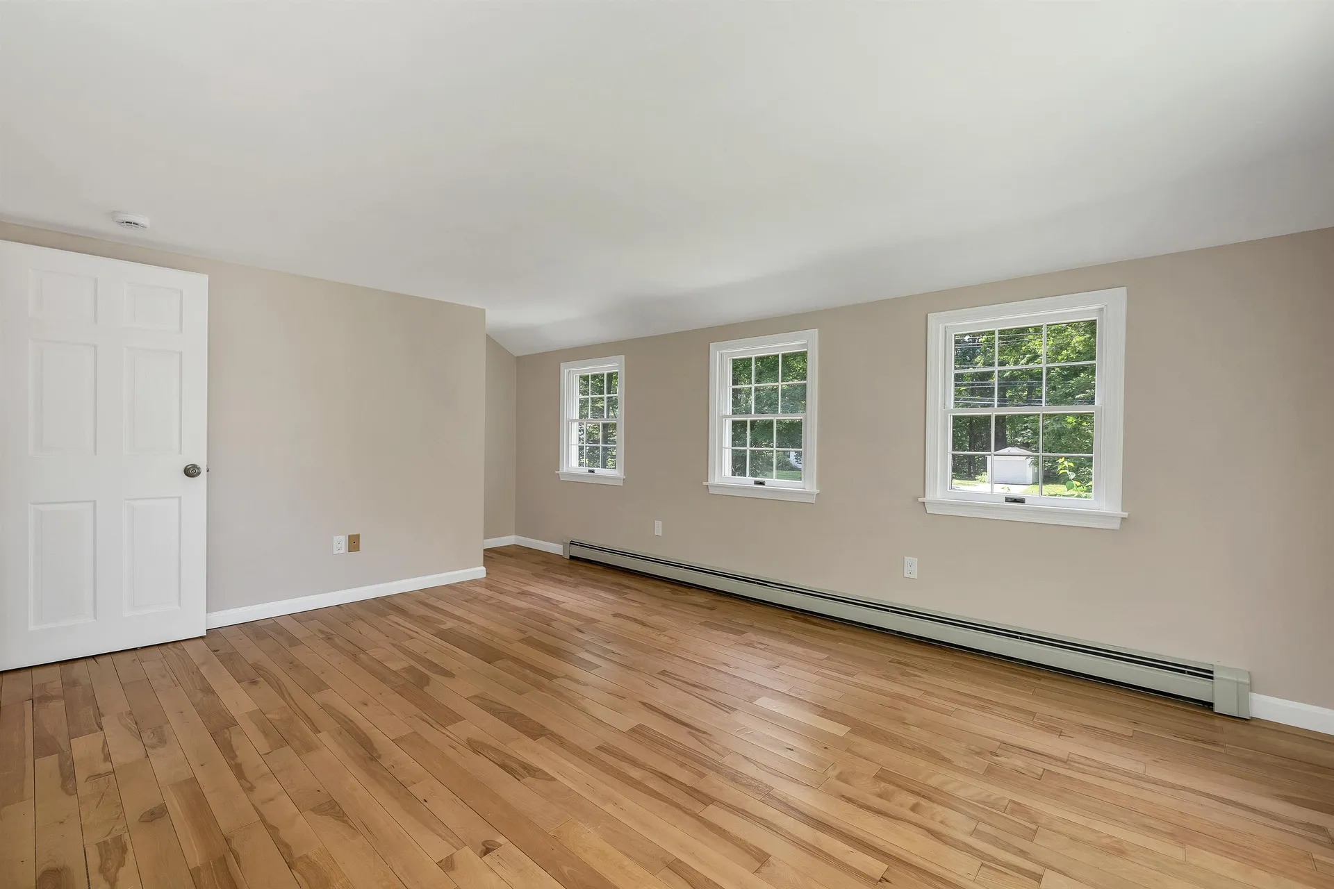 527 North Main Street Wolfeboro NH 03894