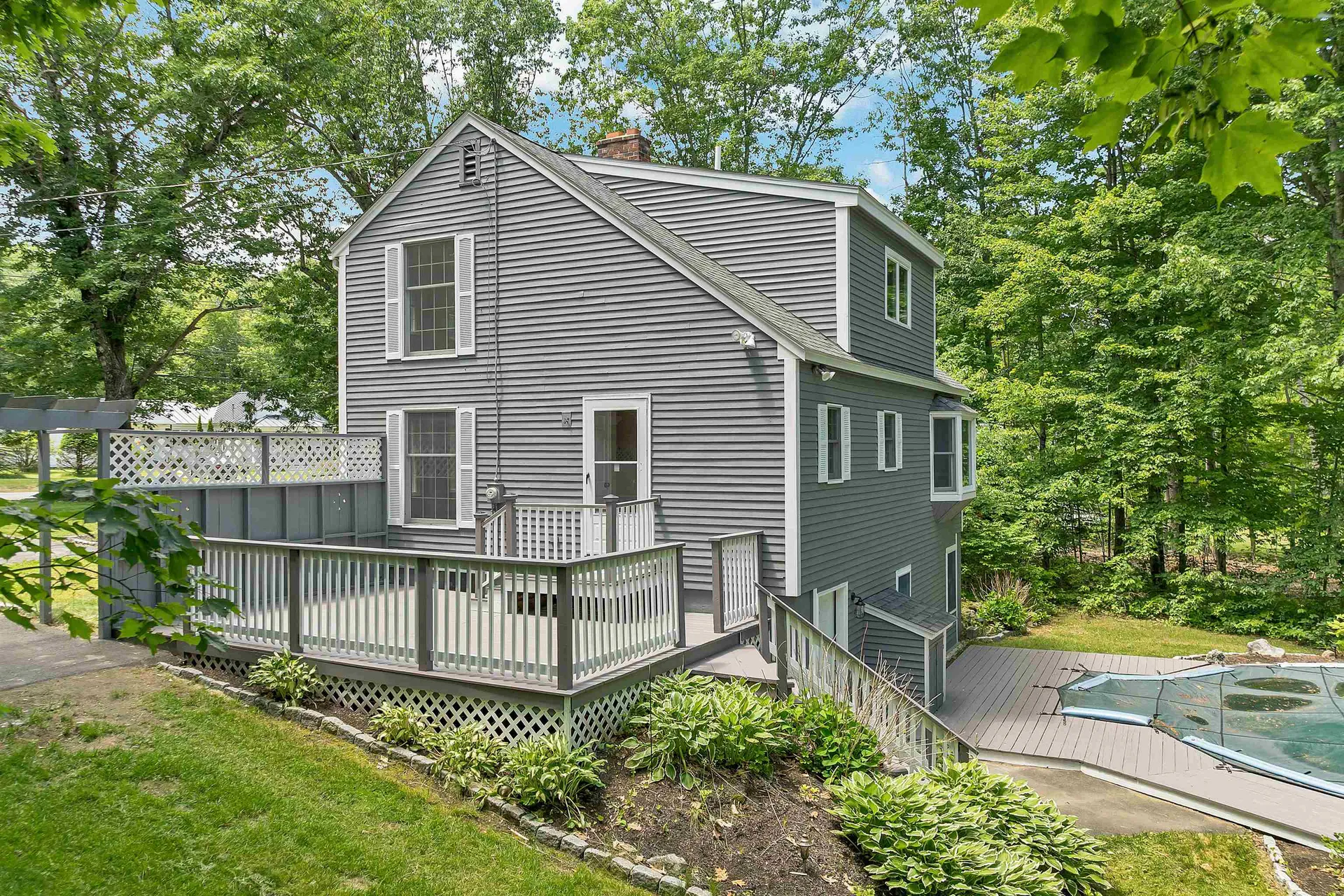 527 North Main Street Wolfeboro NH 03894