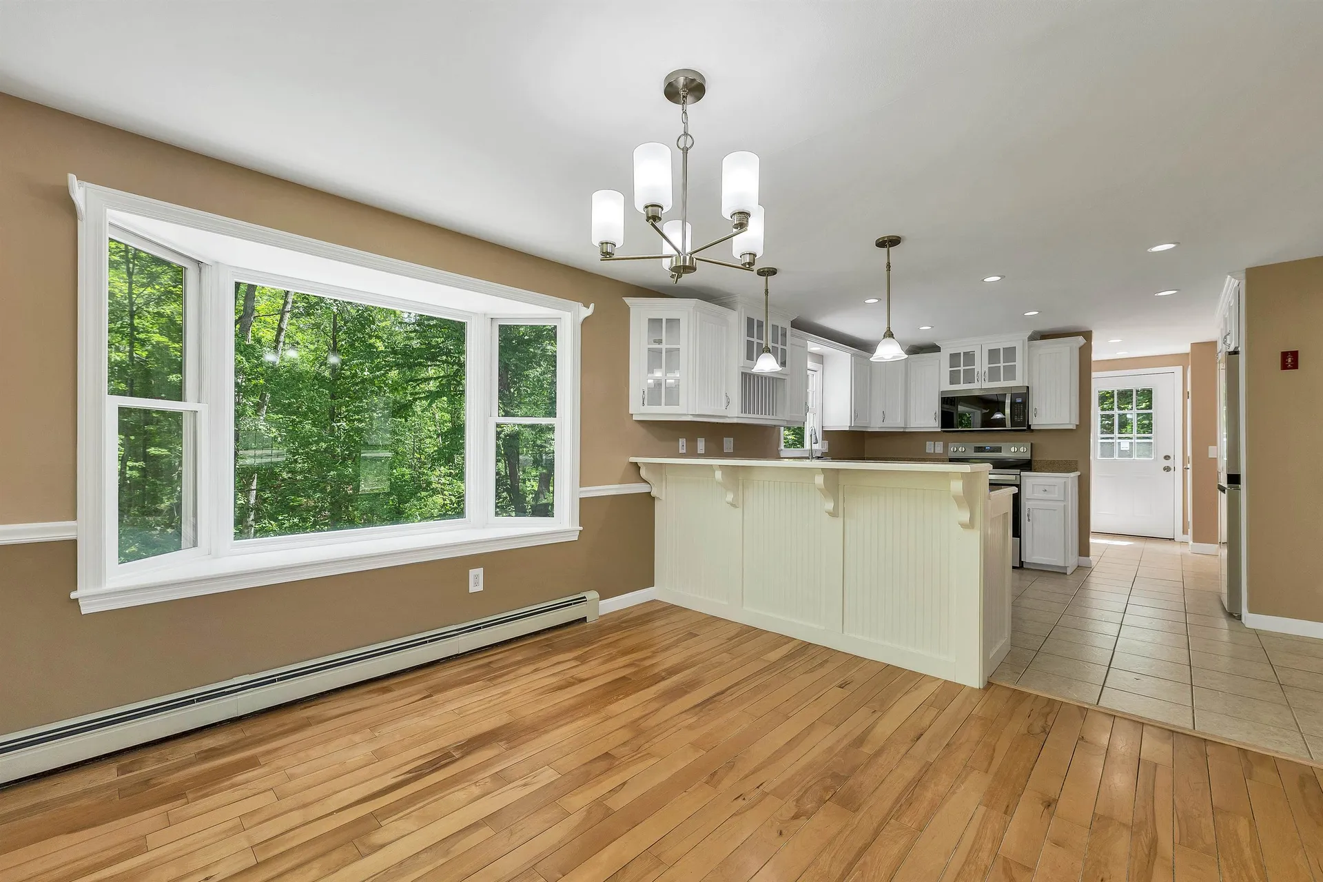 527 North Main Street Wolfeboro NH 03894