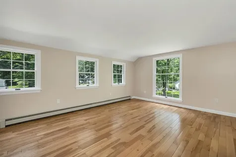 527 North Main Street Wolfeboro NH 03894