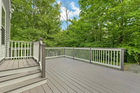 527 North Main Street Wolfeboro NH 03894