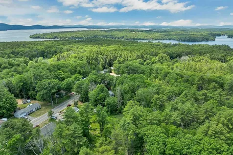 527 North Main Street Wolfeboro NH 03894