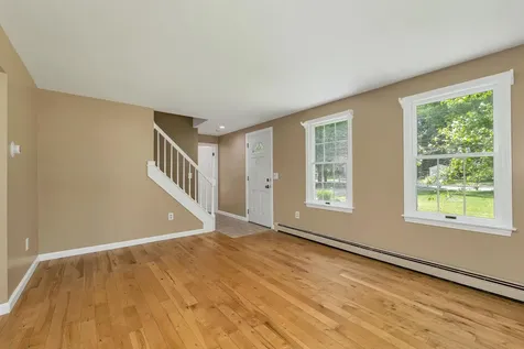 527 North Main Street Wolfeboro NH 03894