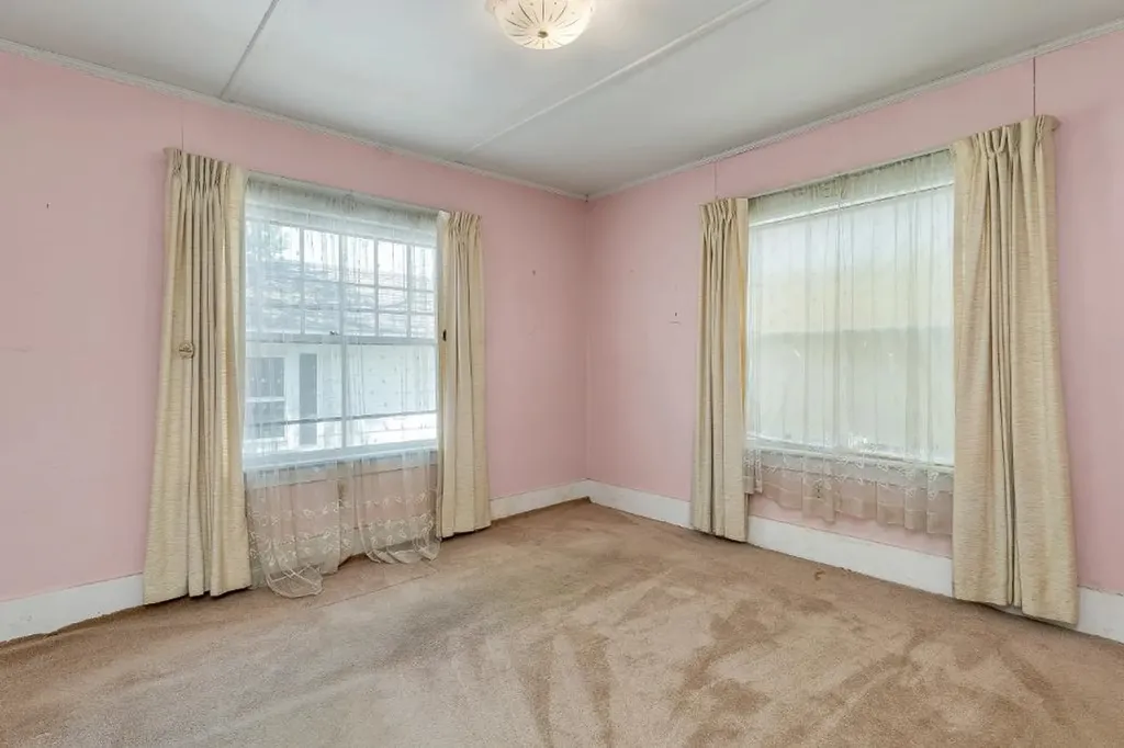 4 Varney Point Road Gilford NH 03249