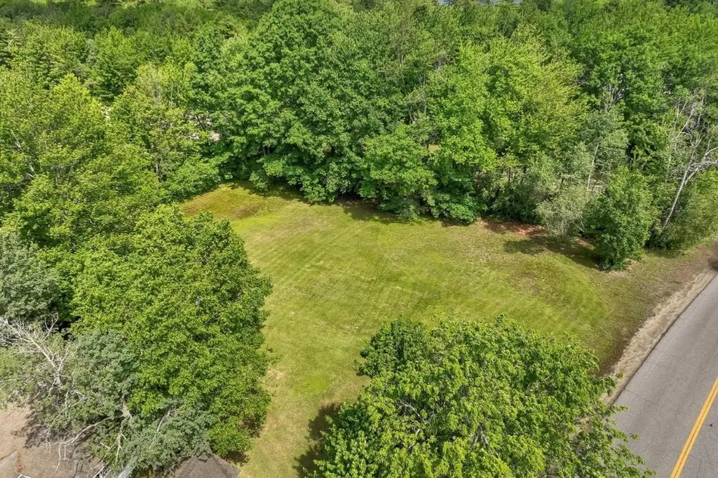 4 Varney Point Road Gilford NH 03249
