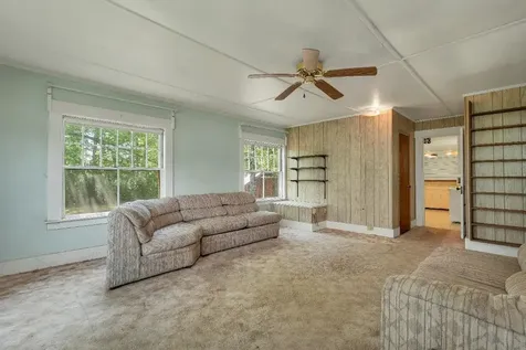4 Varney Point Road Gilford NH 03249