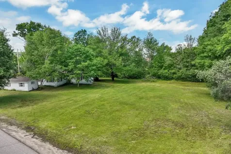 4 Varney Point Road Gilford NH 03249