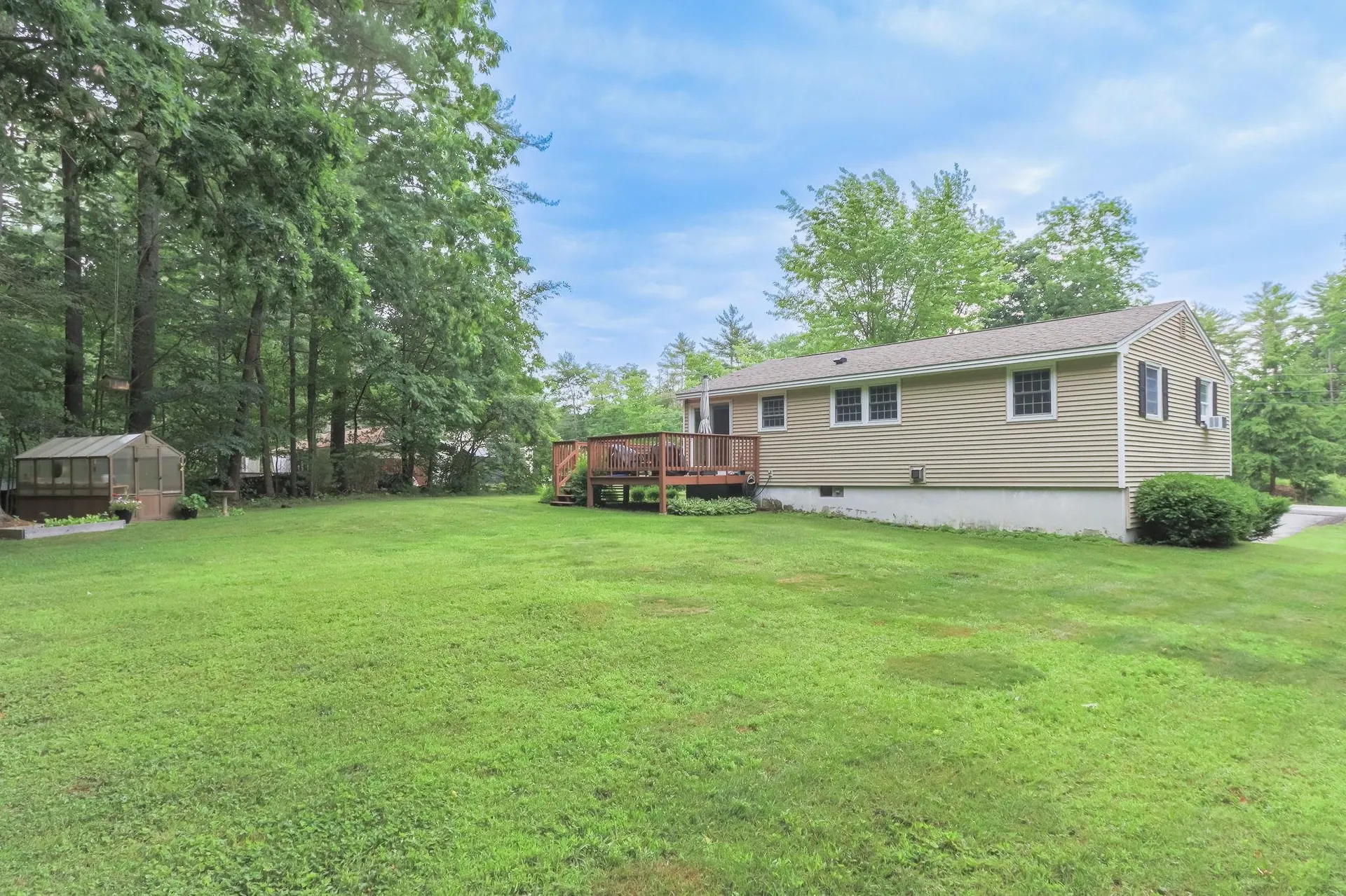 344 Wilsons Crossing Road Auburn NH 03032