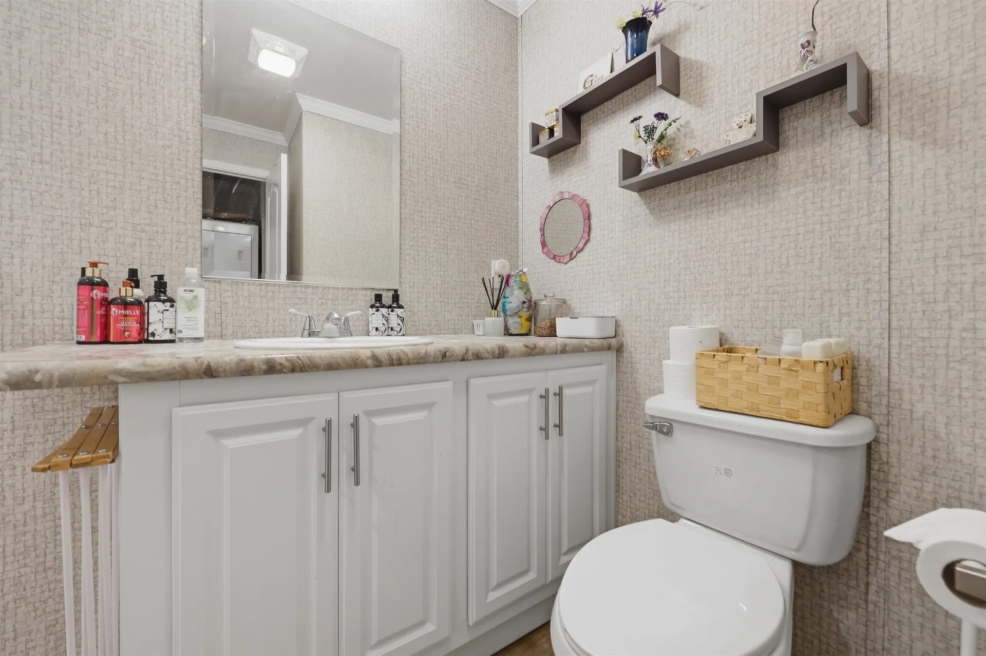 953 Little John Drive Exeter NH 03833