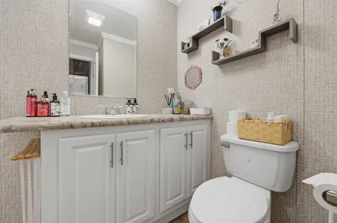 953 Little John Drive Exeter NH 03833